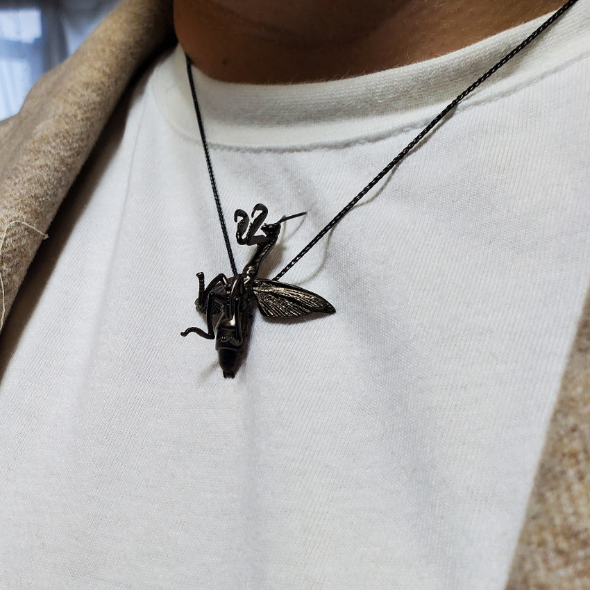 【日本上陸記念セール】現状をひっくり返す突破力誇るカマキリ セレブお墨付きブランドオールインセクツジュエリー【シルバーランク】