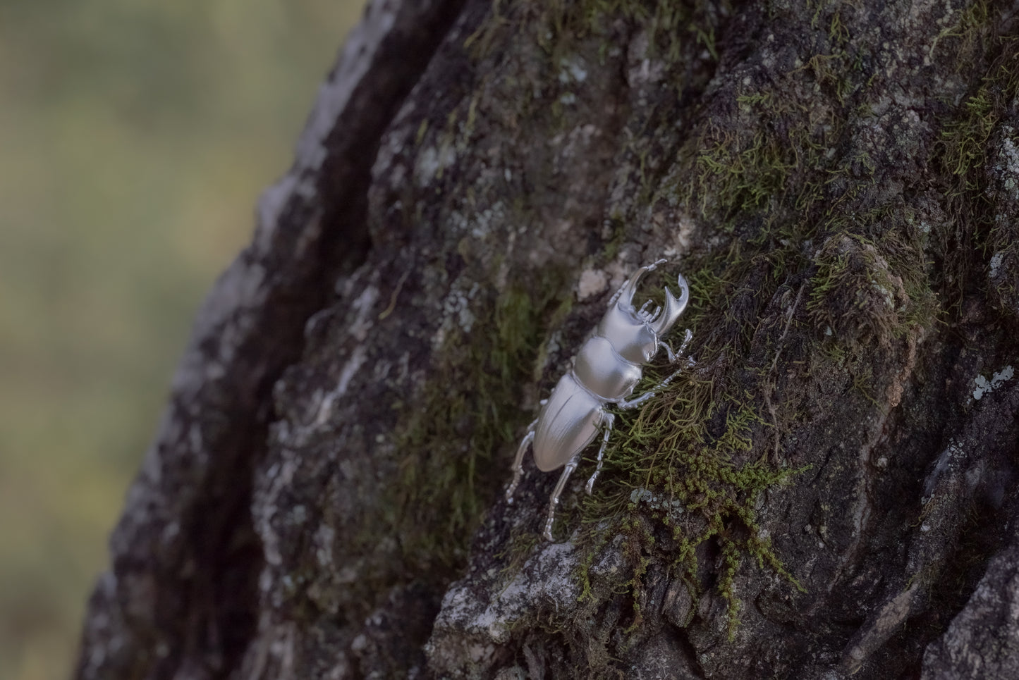 【日本上陸記念セール】絶滅危惧種の黒いダイヤ異名を誇るオオクワガタ セレブお墨付きブランドオールインセクツジュエリー【シルバーランク】