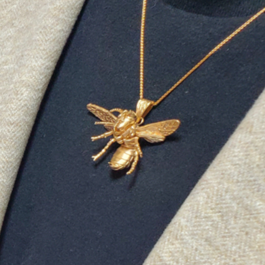 【日本上陸記念セール】金運と仕事運を格上げするスズメバチ セレブお墨付きブランドオールインセクツジュエリー【シルバーランク】