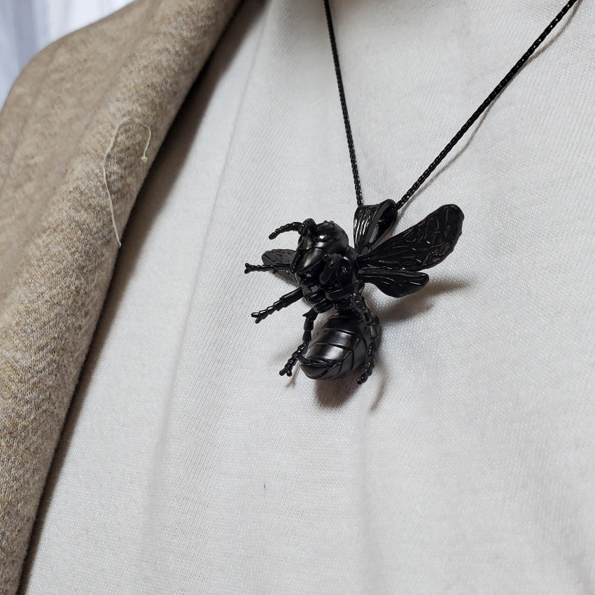 【日本上陸記念セール】金運と仕事運を格上げするスズメバチ セレブお墨付きブランドオールインセクツジュエリー【シルバーランク】